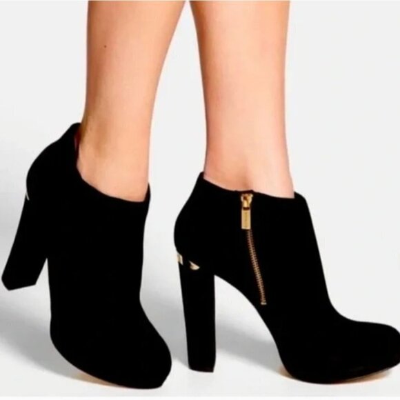 Michael Michael Kors Black Gold Suede Heeled Booties Size 8M - Picture 1 of 15